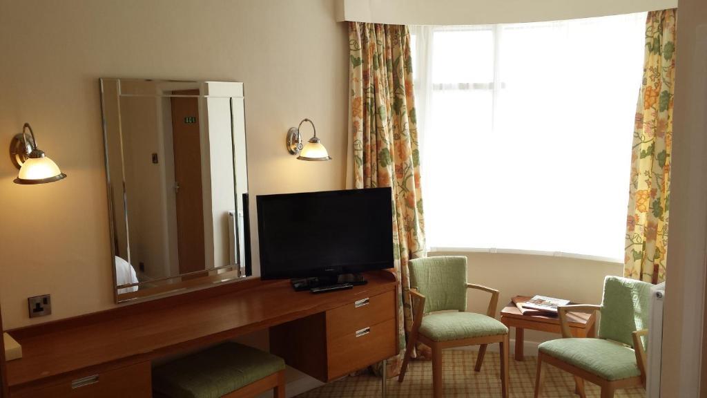 Expanse Hotel South Cave Room photo